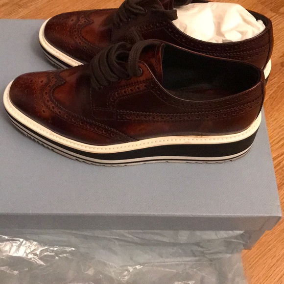 Prada Shoes - Picture 1 of 8